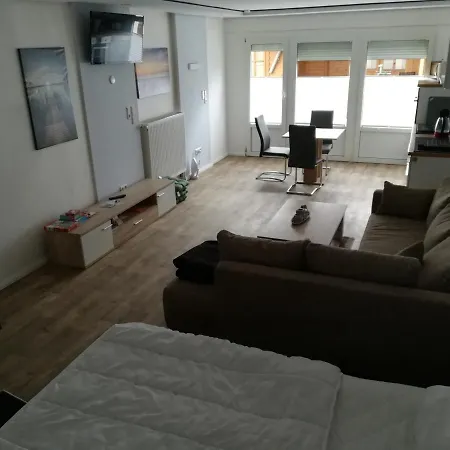 See 8 Buchbar August 2026 Apartman